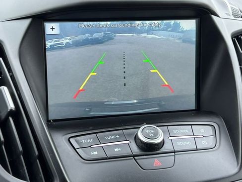 Used 2019 Ford Escape SE image 23