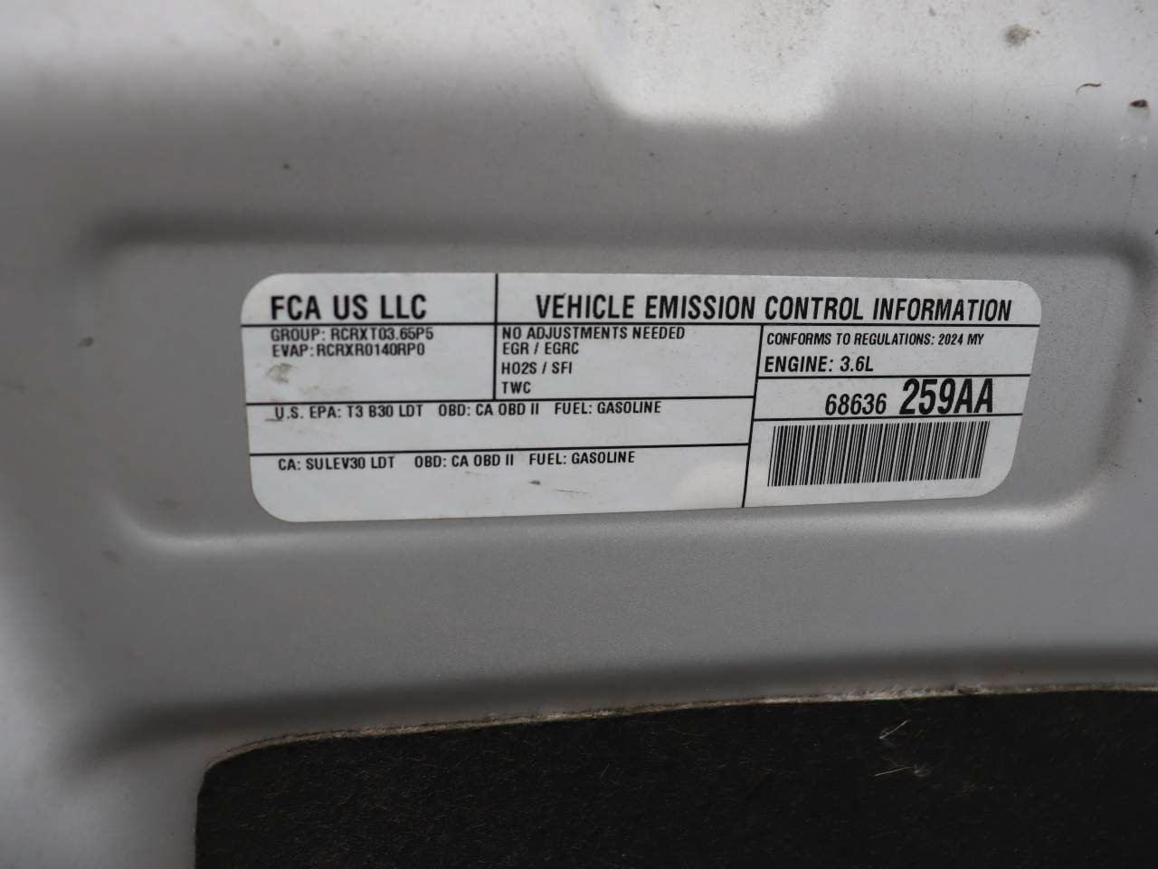 Used 2024 Chrysler Pacifica Touring-L FWD image 7