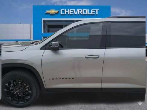 Used 2024 Chevrolet Traverse LT w/ Midnight/Sport Edition FWD image 13