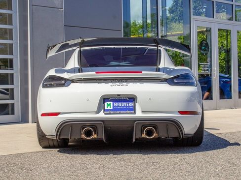 Used 2024 Porsche 718 Cayman GT4 RS w/ Weissach Package image 9
