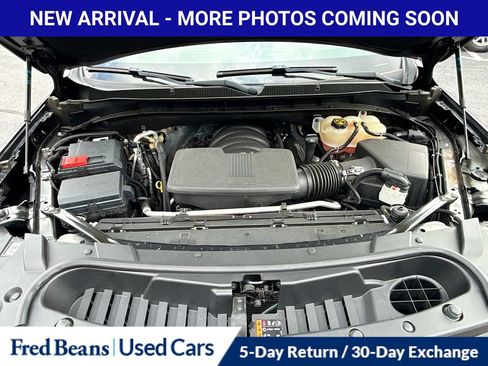 Used 2022 Chevrolet Suburban High Country AWD/4WD image 11