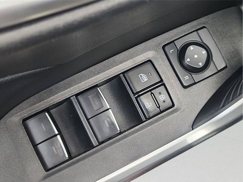 Used 2023 Toyota RAV4 XLE w/ Convenience Package FWD image 23