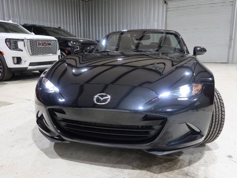 Used 2019 MAZDA MX-5 Miata Grand Touring w/ GT-S Package RWD image 43