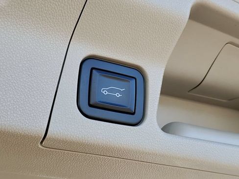 Used 2019 GMC Acadia Denali FWD image 38