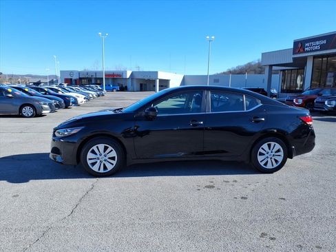 Used 2025 Nissan Sentra S image 2