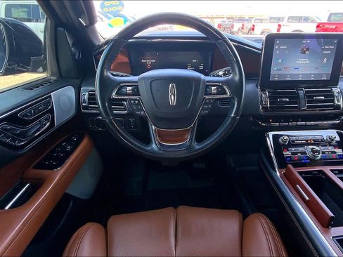 Used 2020 Lincoln Navigator Reserve w/ Equipment Group 208A Reserve AWD/4WD image 6