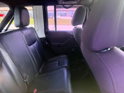 Used 2013 Jeep Wrangler Unlimited Sport w/ Connectivity Group AWD/4WD image 10