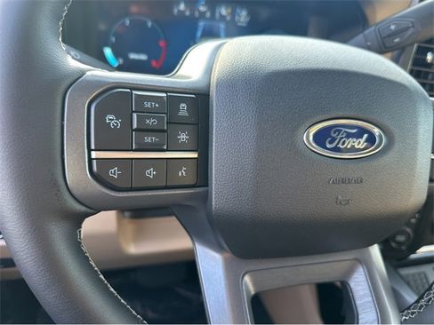 New 2026 Ford F250 Lariat w/ Lariat Ultimate Package image 24