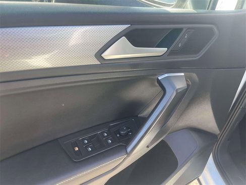 Used 2022 Volkswagen Tiguan S image 17