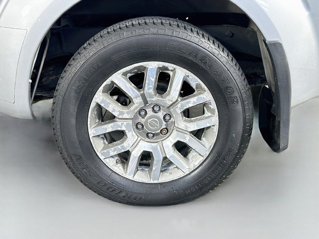 Used 2013 Nissan Frontier SL w/ Moonroof Pkg RWD image 33