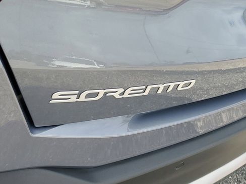 Used 2025 Kia Sorento S w/ Panoramic Sunroof Package FWD image 29