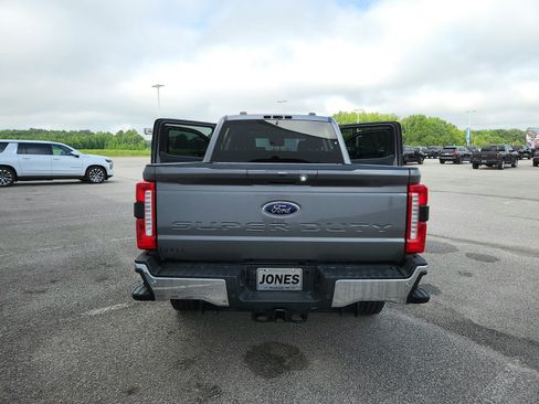 Used 2025 Ford F250 Lariat AWD/4WD image 17