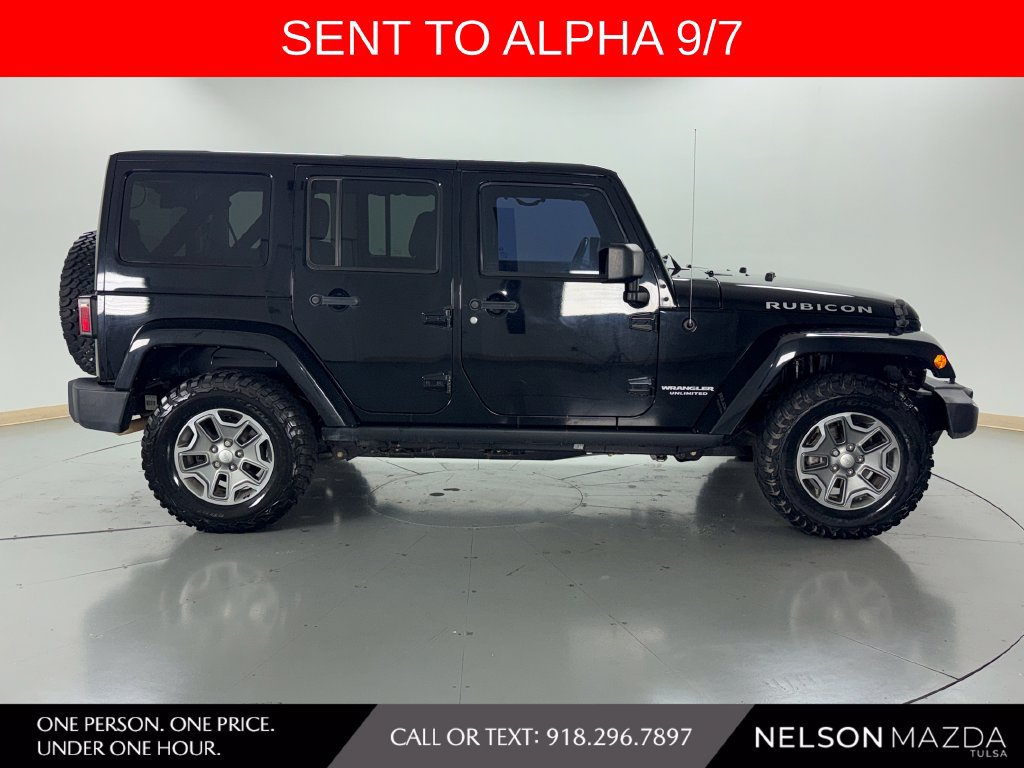 Used 2014 Jeep Wrangler Unlimited Rubicon w/ Connectivity Group AWD/4WD image 5