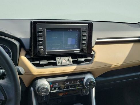 Used 2021 Toyota RAV4 XLE Premium FWD image 14