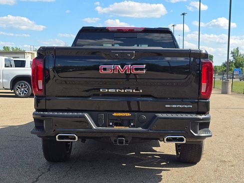 New 2026 GMC Sierra 1500 Denali w/ Denali Reserve Package AWD/4WD image 22