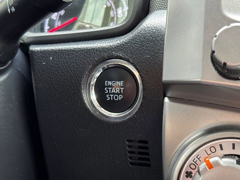 Certified 2024 Toyota 4Runner SR5 AWD/4WD image 33