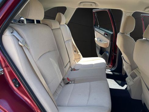 Used 2019 Subaru Outback 2.5i Premium AWD/4WD image 18