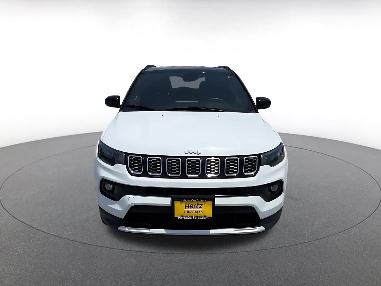 Used 2025 Jeep Compass Limited AWD/4WD image 4