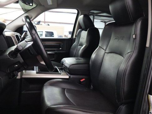 Used 2014 RAM 2500 Laramie w/ Convenience Group AWD/4WD image 34