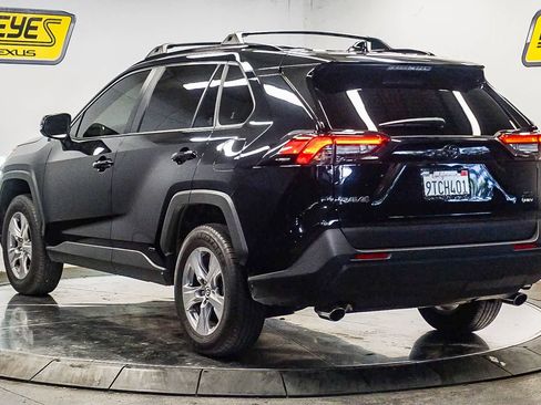 Used 2025 Toyota RAV4 XLE image 2
