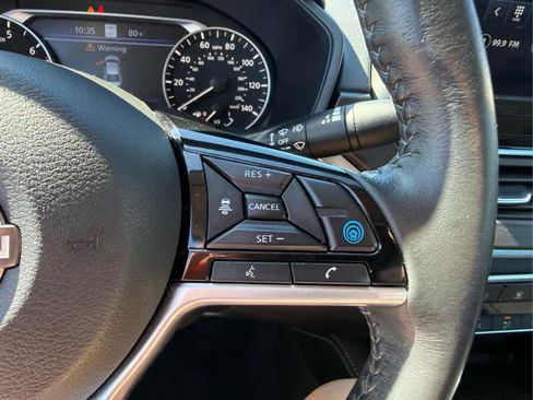 Used 2023 Nissan Altima 2.5 SV w/ SV Premium Package FWD image 29