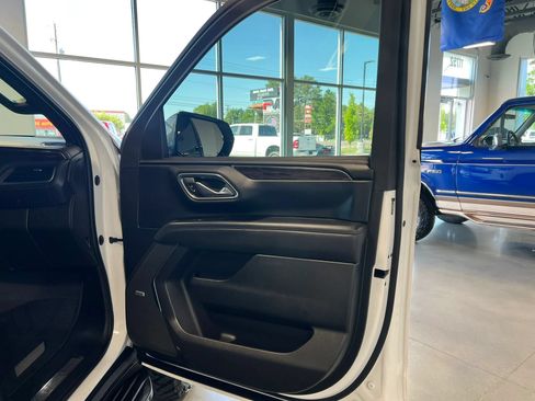 Used 2023 Chevrolet Tahoe LT AWD/4WD image 22