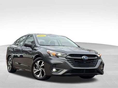 Used 2025 Subaru Legacy Premium image 2