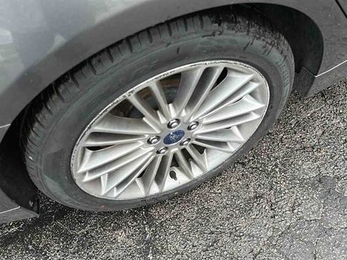 Used 2013 Ford Fusion SE image 9