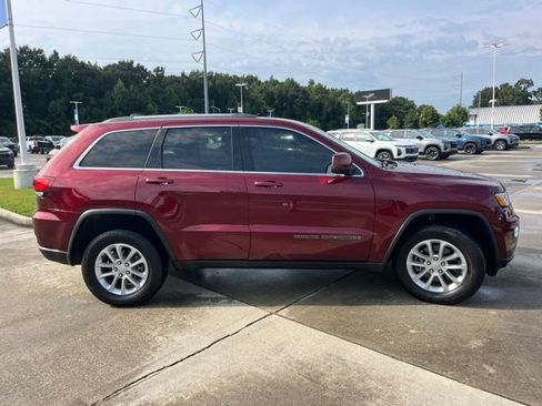 Used 2021 Jeep Grand Cherokee Laredo w/ Security & Convenience Group AWD/4WD image 8