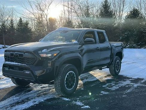New 2026 Toyota Tacoma TRD Off-Road image 2