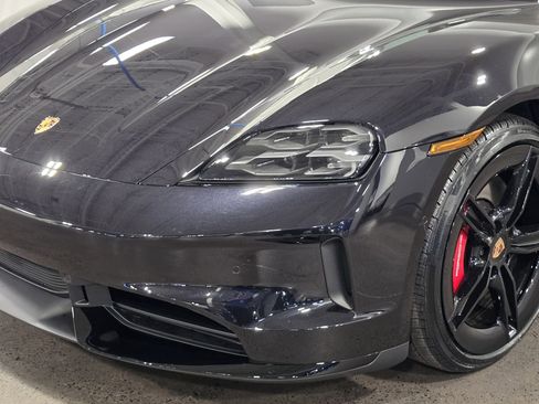New 2026 Porsche Taycan GTS AWD/4WD image 32