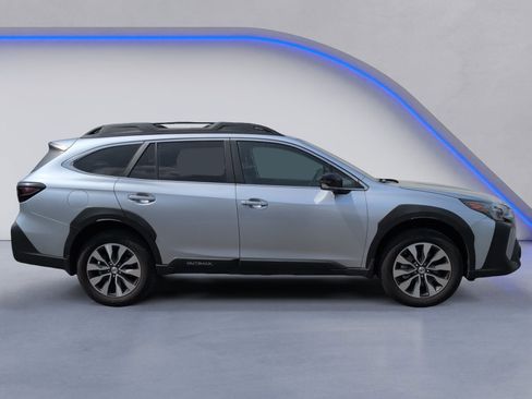 Used 2023 Subaru Outback Limited image 5
