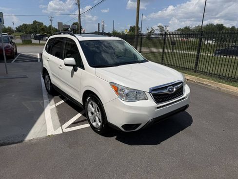Used 2014 Subaru Forester 2.5i Premium AWD/4WD image 8