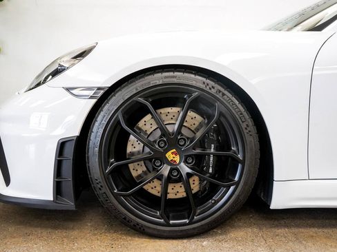 Used 2020 Porsche 718 Boxster Spyder RWD image 14