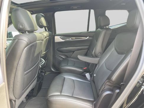 Certified 2024 Cadillac XT6 Sport AWD/4WD image 17