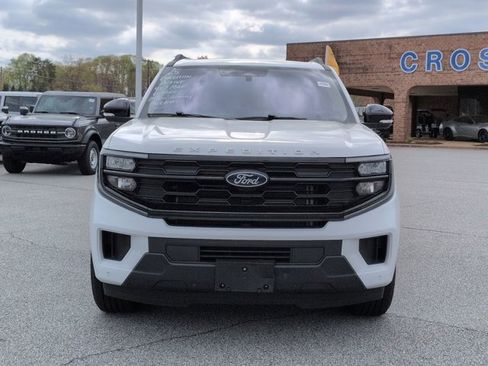 Certified 2025 Ford Expedition Max Active image 3