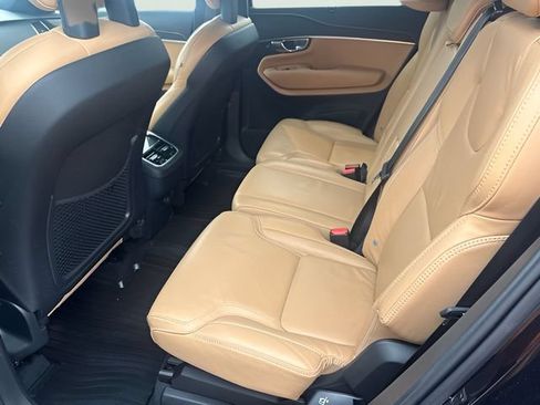Used 2021 Volvo XC90 T6 Inscription w/ Lounge Package AWD/4WD image 27