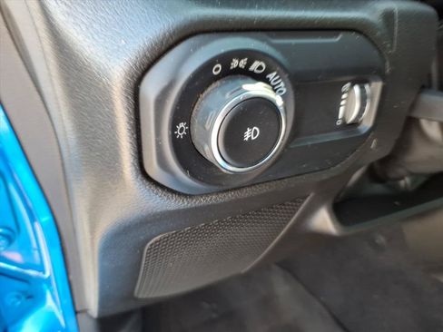 Used 2023 Jeep Wrangler Unlimited Sport AWD/4WD image 9