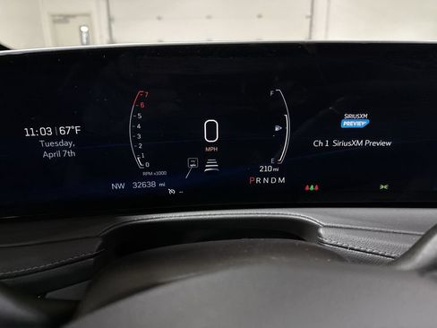Used 2024 Cadillac XT4 Premium Luxury FWD image 12