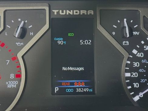Used 2025 Toyota Tundra SR5 AWD/4WD image 12