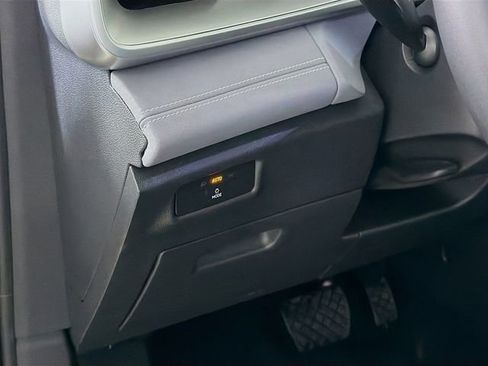 New 2026 Volkswagen Tiguan SE image 10