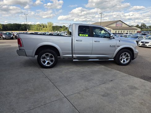 Used 2017 RAM 1500 Laramie image 4
