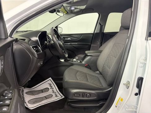 Used 2020 Chevrolet Equinox LT FWD image 16