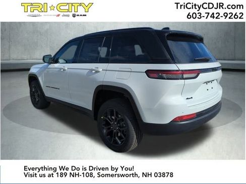 New 2025 Jeep Grand Cherokee Limited image 3