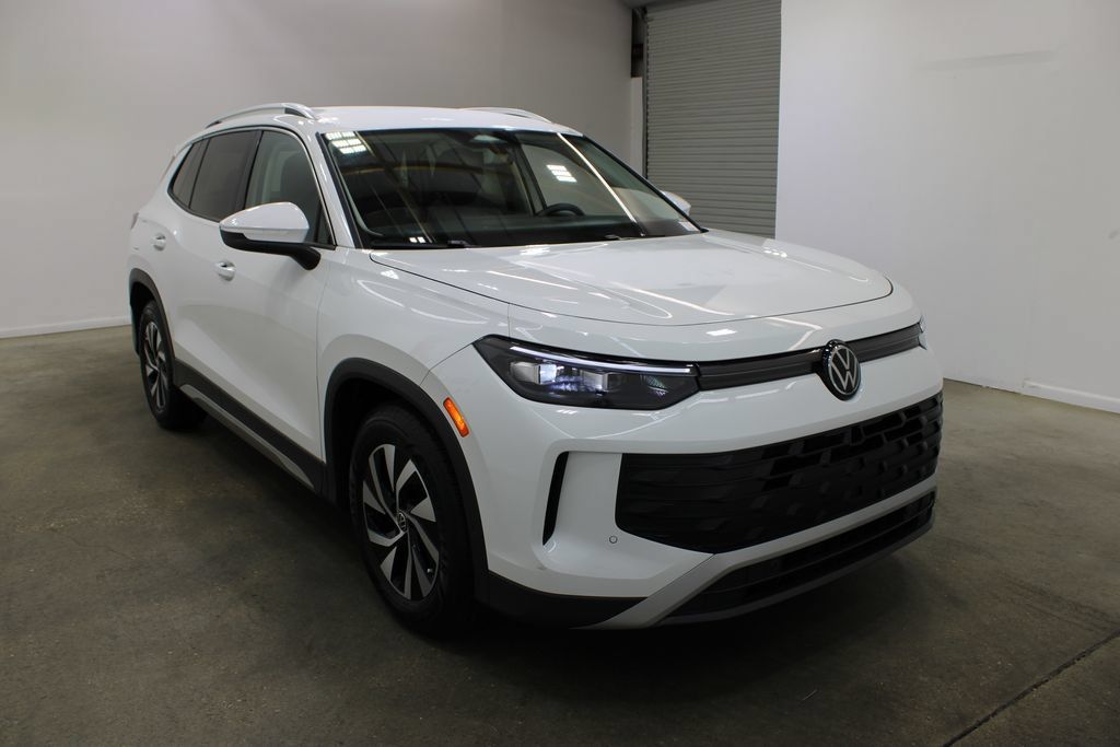 Certified 2026 Volkswagen Tiguan S FWD image 6