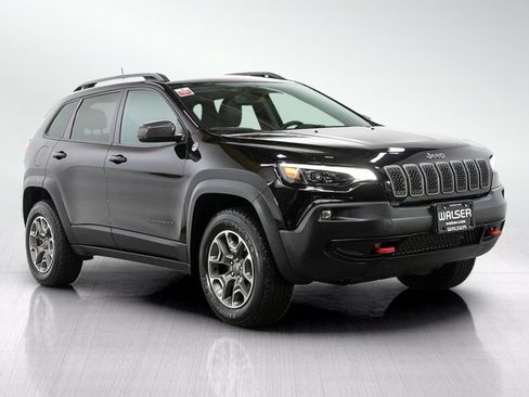 Used 2020 Jeep Cherokee Trailhawk w/ Cold Weather Group AWD/4WD image 7