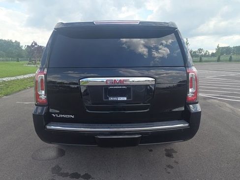 Used 2019 GMC Yukon Denali w/ Denali Ultimate Package AWD/4WD image 10