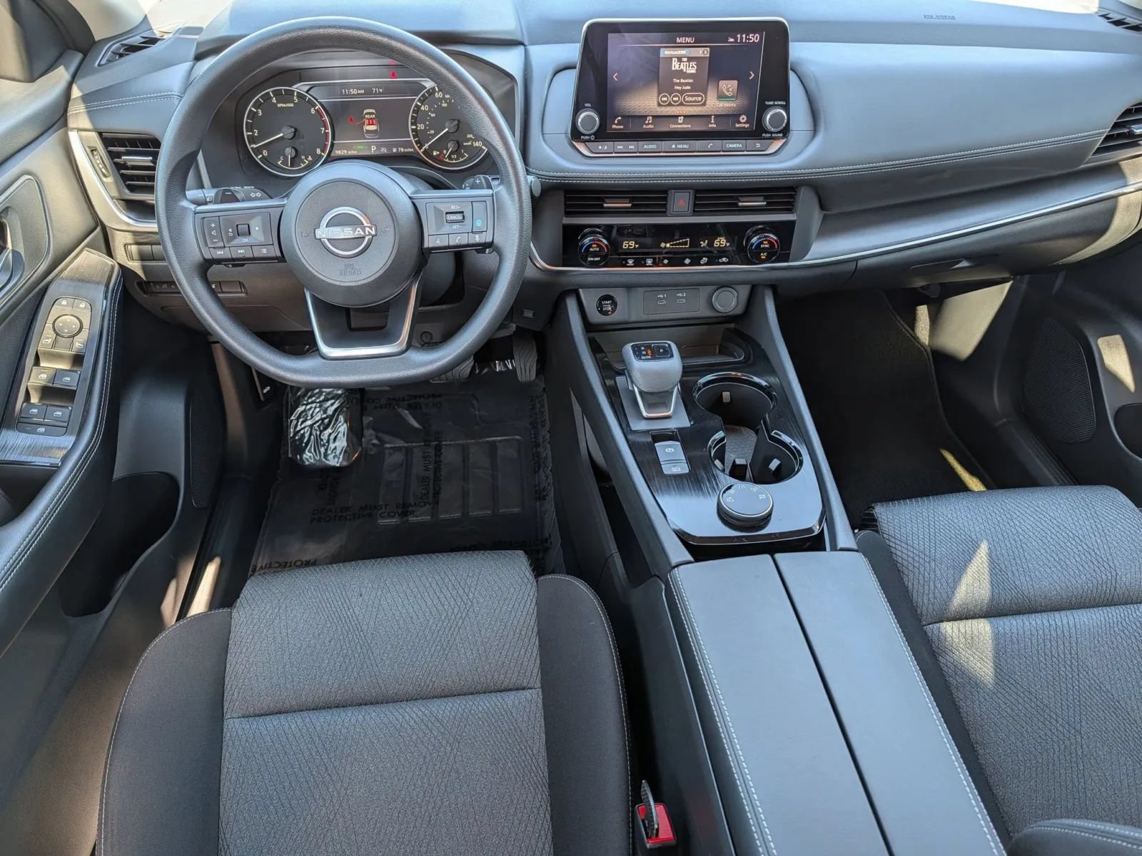 Used 2024 Nissan Rogue SV AWD/4WD image 19
