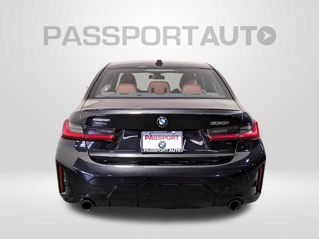 Used 2026 BMW 330i xDrive Sedan w/ M Sport Package AWD/4WD image 6