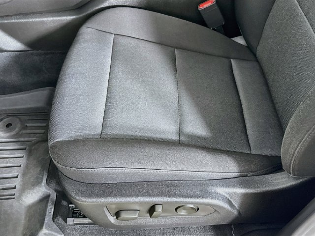 Used 2023 Chevrolet Colorado Trail Boss w/ Technology Package AWD/4WD image 21
